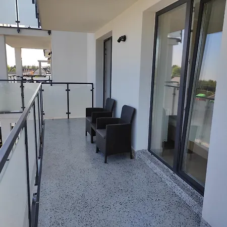 Appartement Plaza 12 *